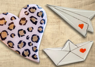 ateliers créatifs Bordeaux - broches en forme de coeur, d'avion de bateau