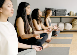cours hebdomadaire - yoga adulte